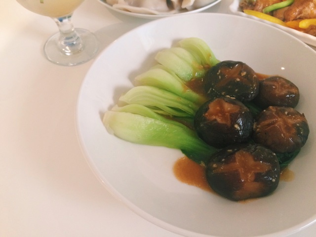 浇汁香菇油菜