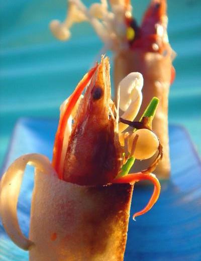金针木耳鲜虾春卷的做法