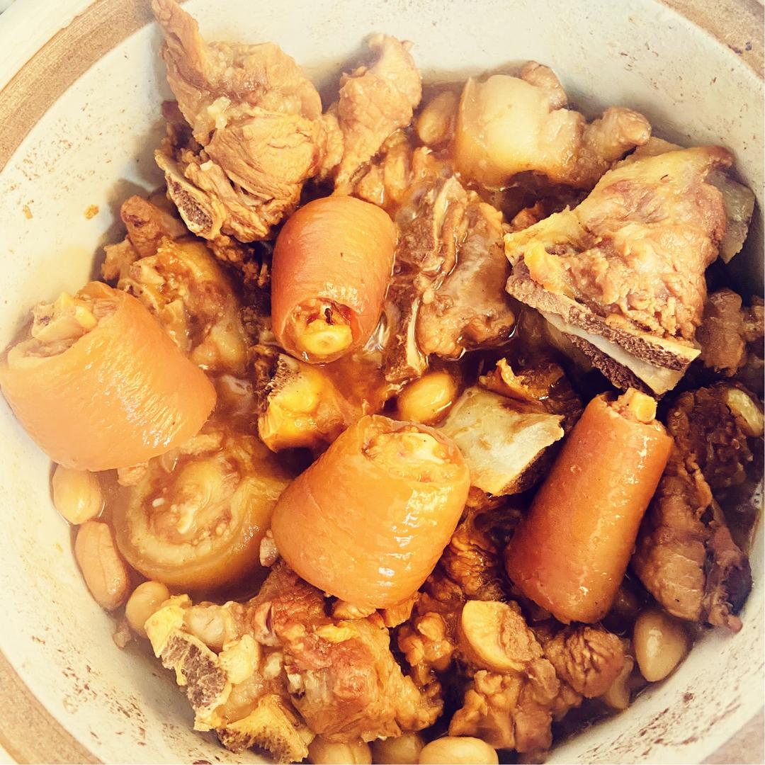 小孩抢着吃的花生猪尾煲