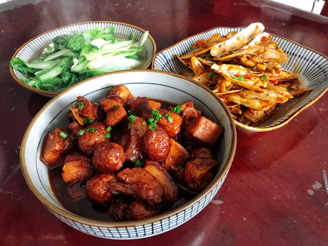 厨师长教你：“红烧肉”的家常做法，肉香四溢肥而不腻