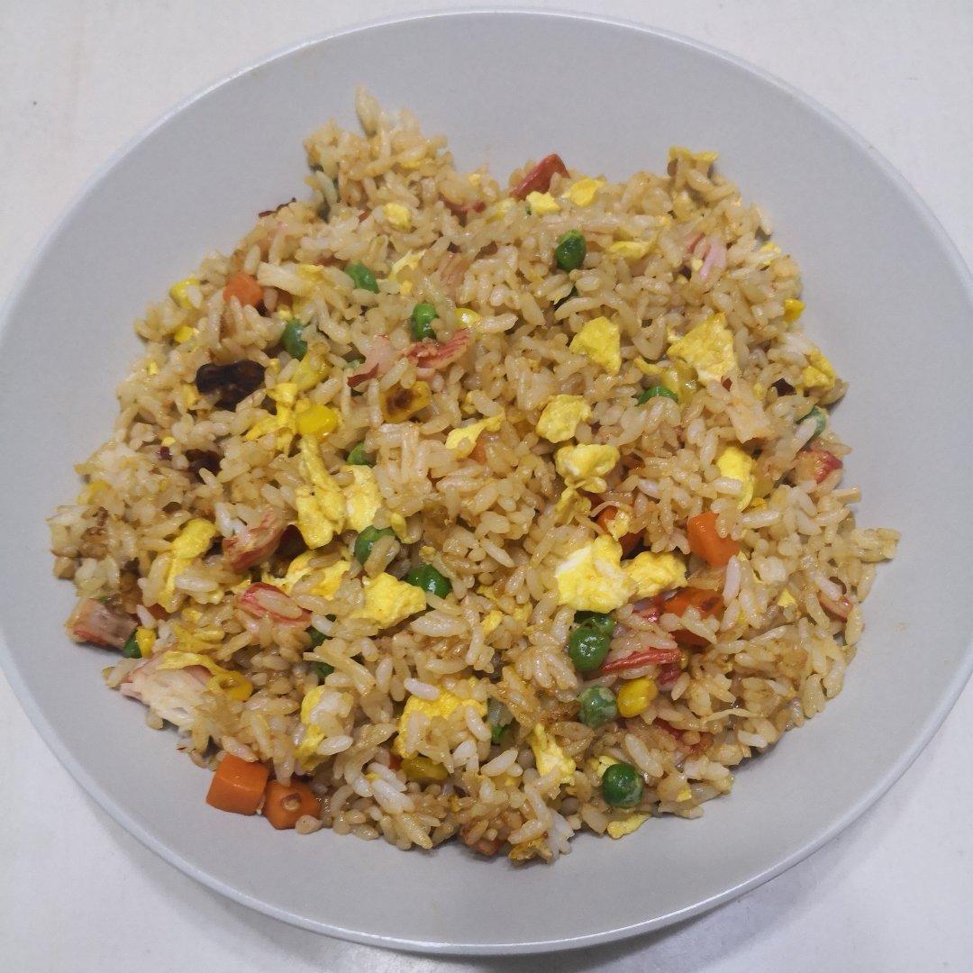 momo白绒绒做的蟹柳蛋炒饭