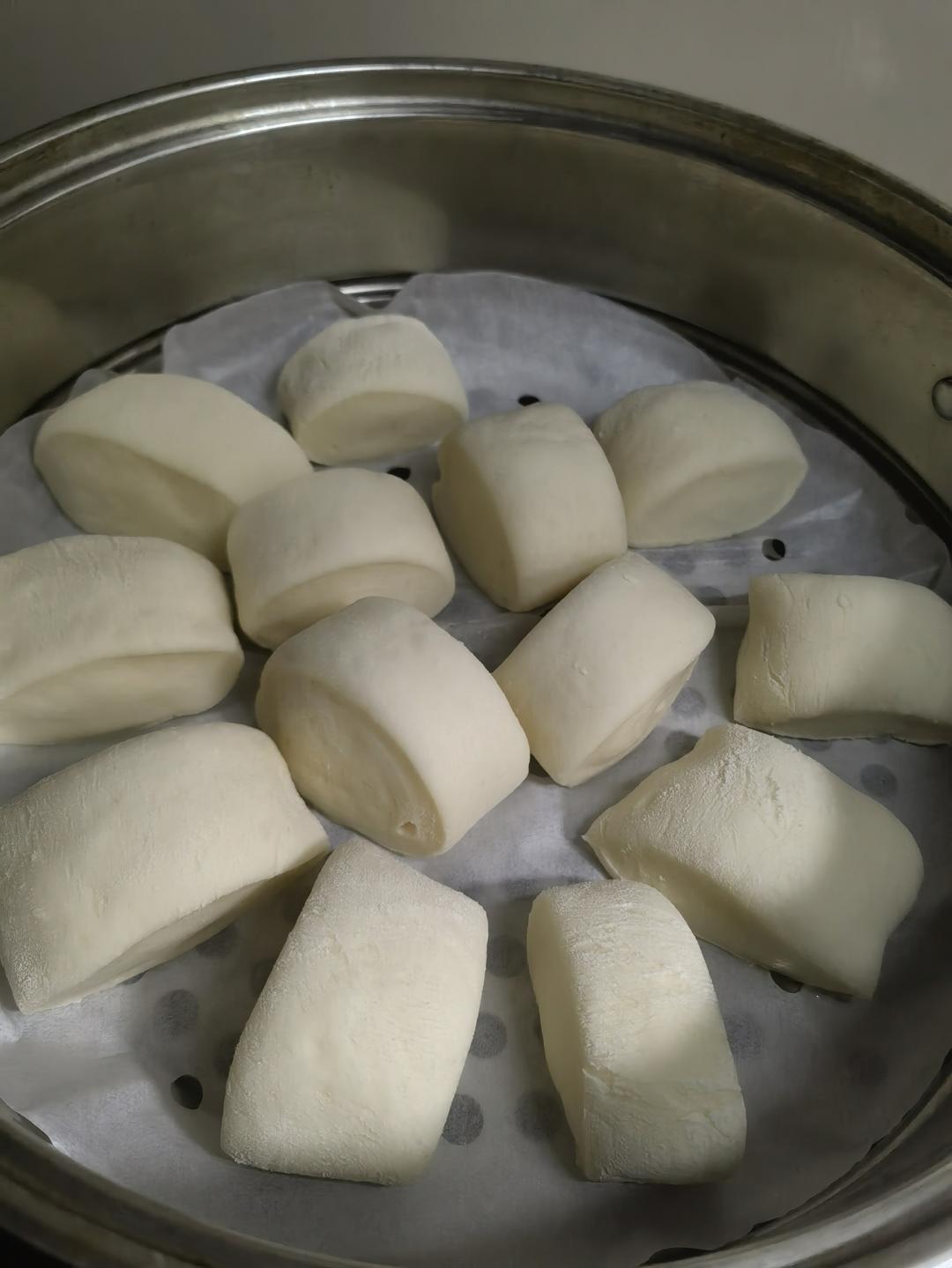 奶香小馒头 光滑细腻 奶香味十足 孩子的最爱 附细节视频详解