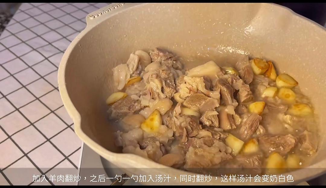 胡椒蒜焖羊肉的做法