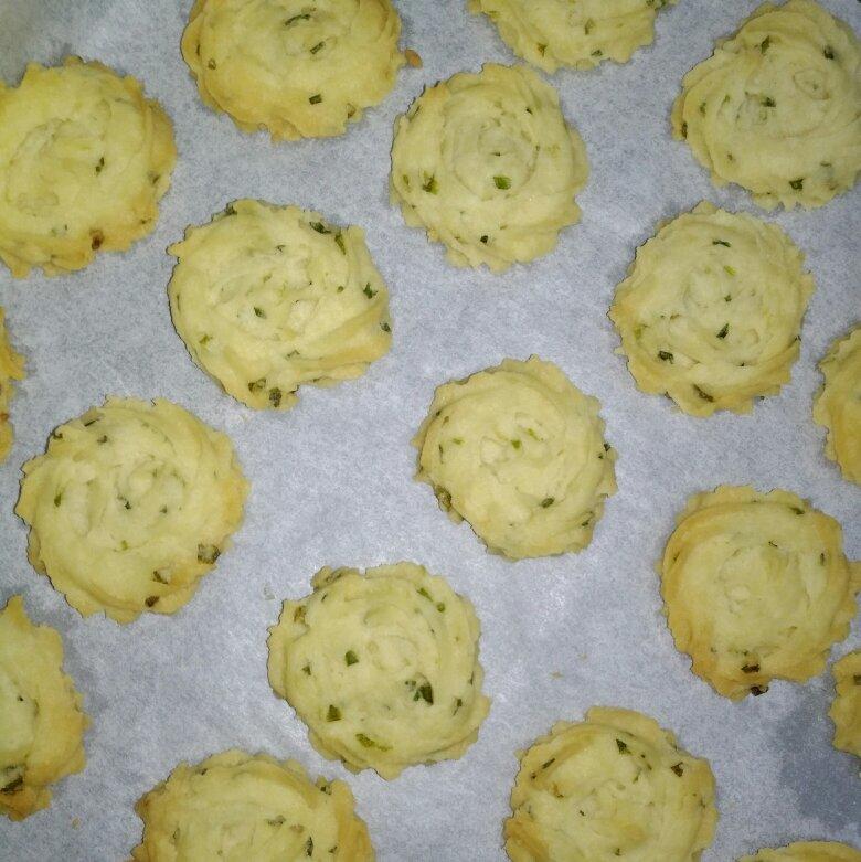 葱香曲奇——酥脆的咸味饼干