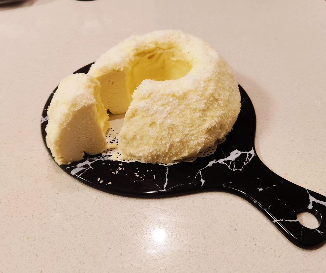 云朵般柔软--椰香天使蛋糕