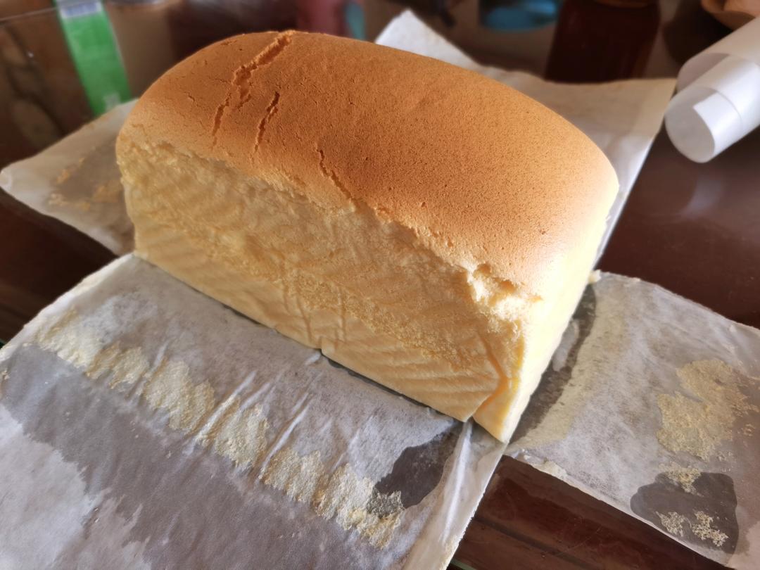 堪比柯基屁股
爆浆芝士🧀古早蛋糕