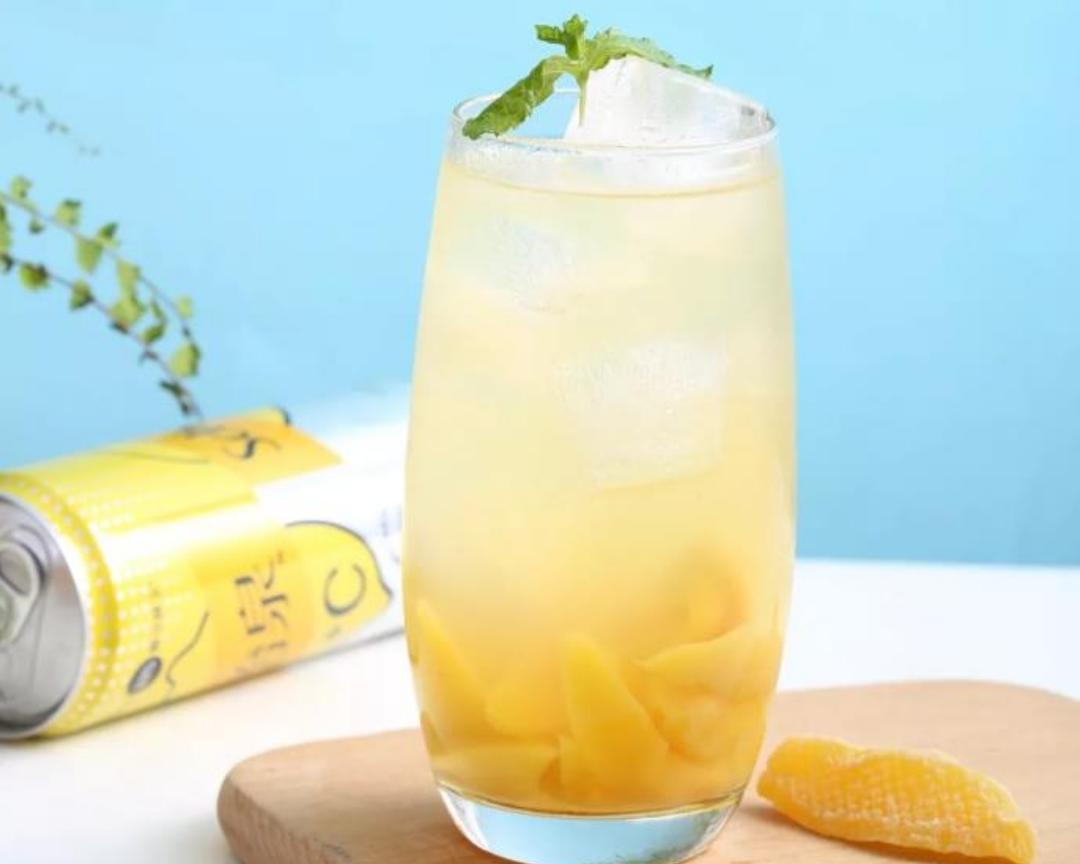 自制黄桃气泡水的做法