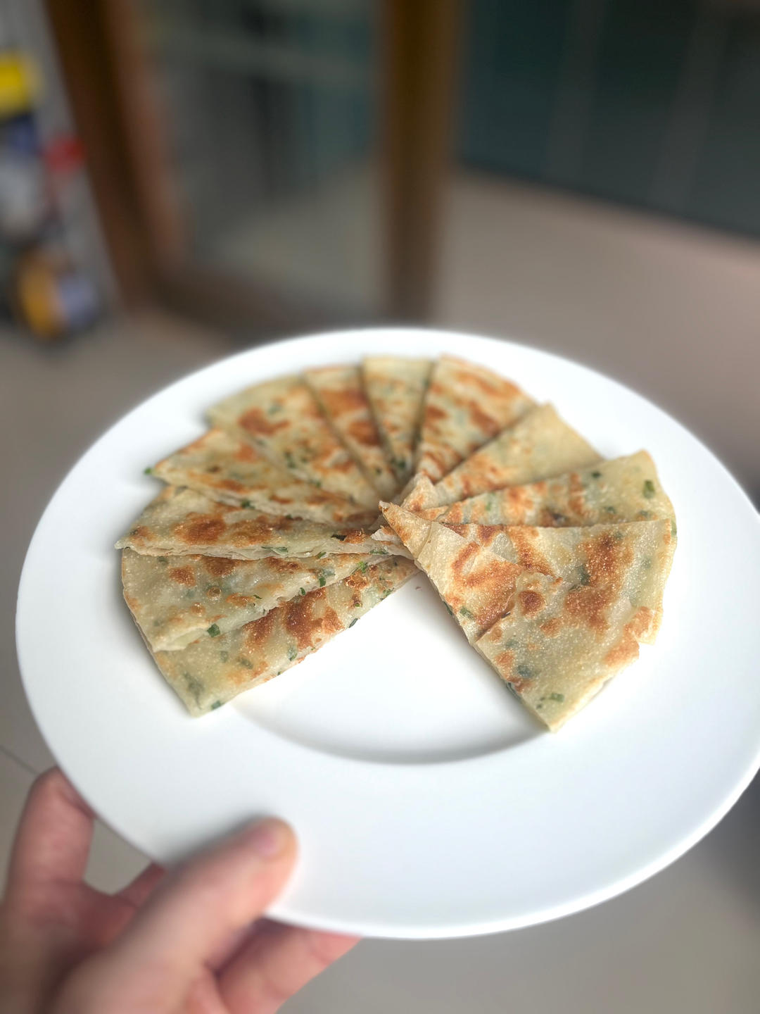 手撕香葱饼的做法