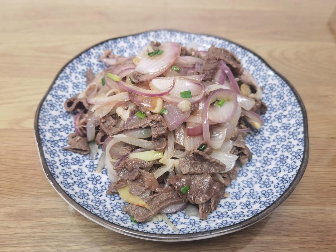 洋葱炒牛肉