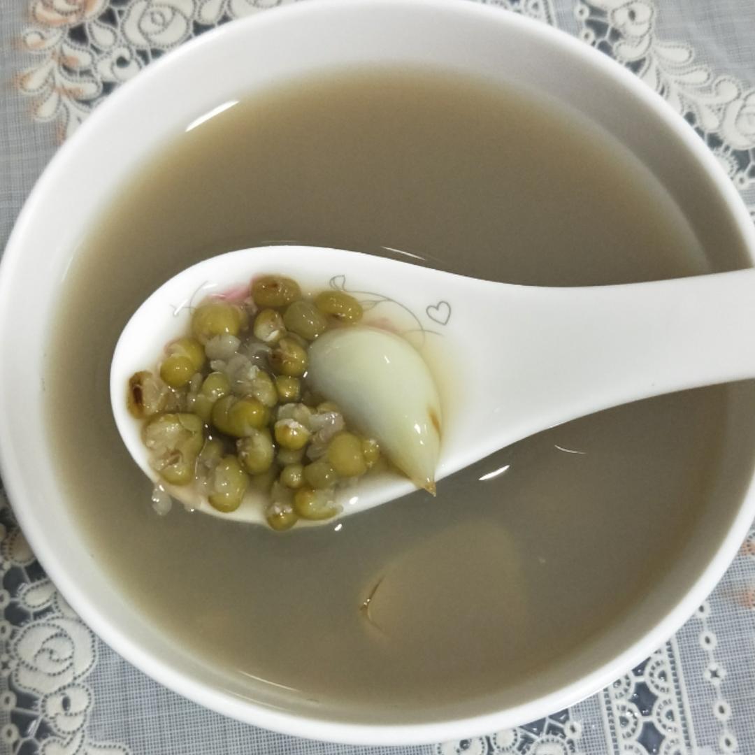 沙的楠宝做的绿豆百合汤