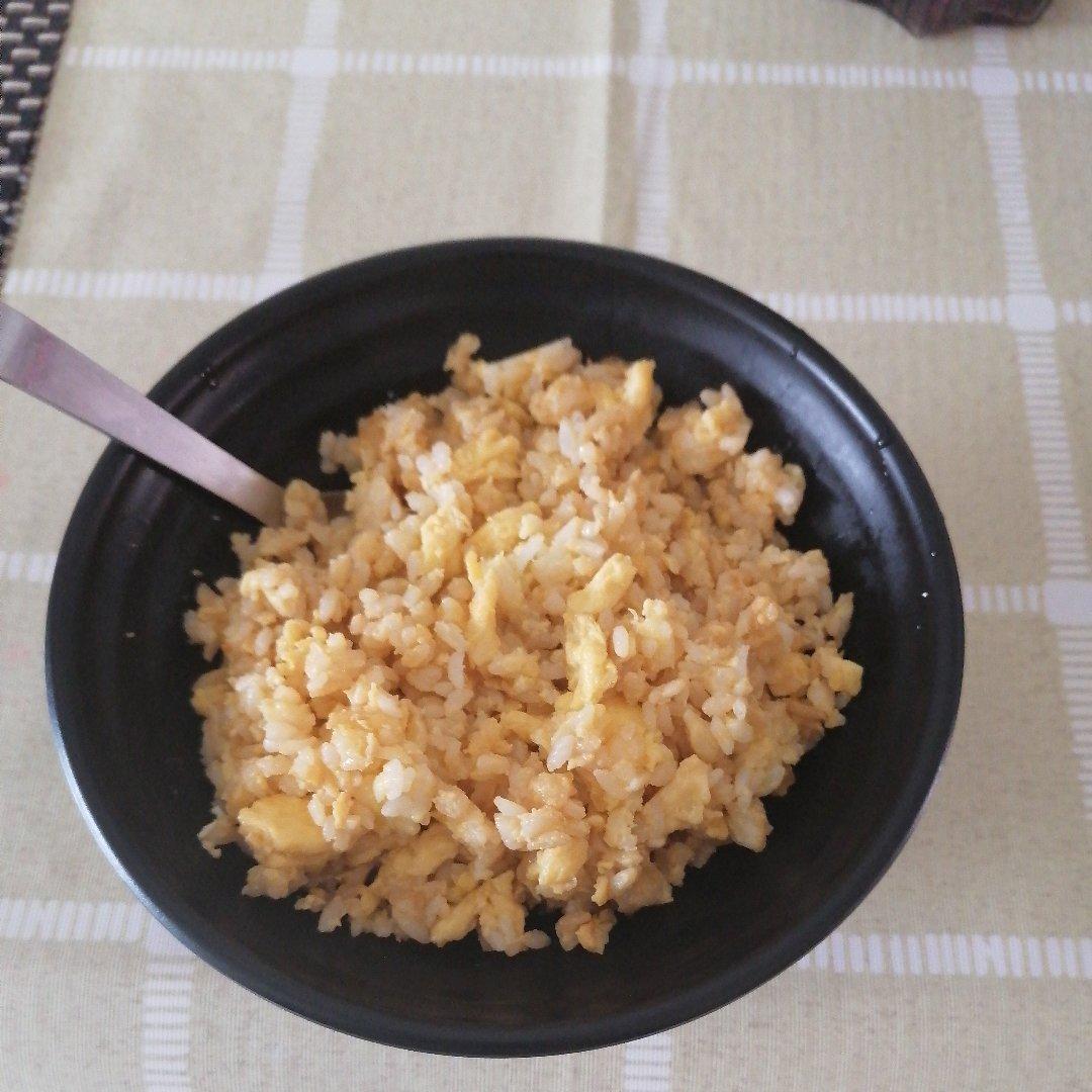 鸡蛋炒饭