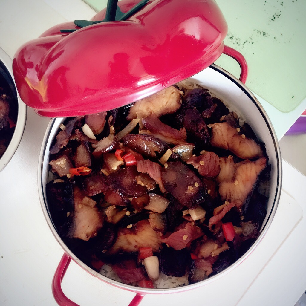 香肠煲仔饭