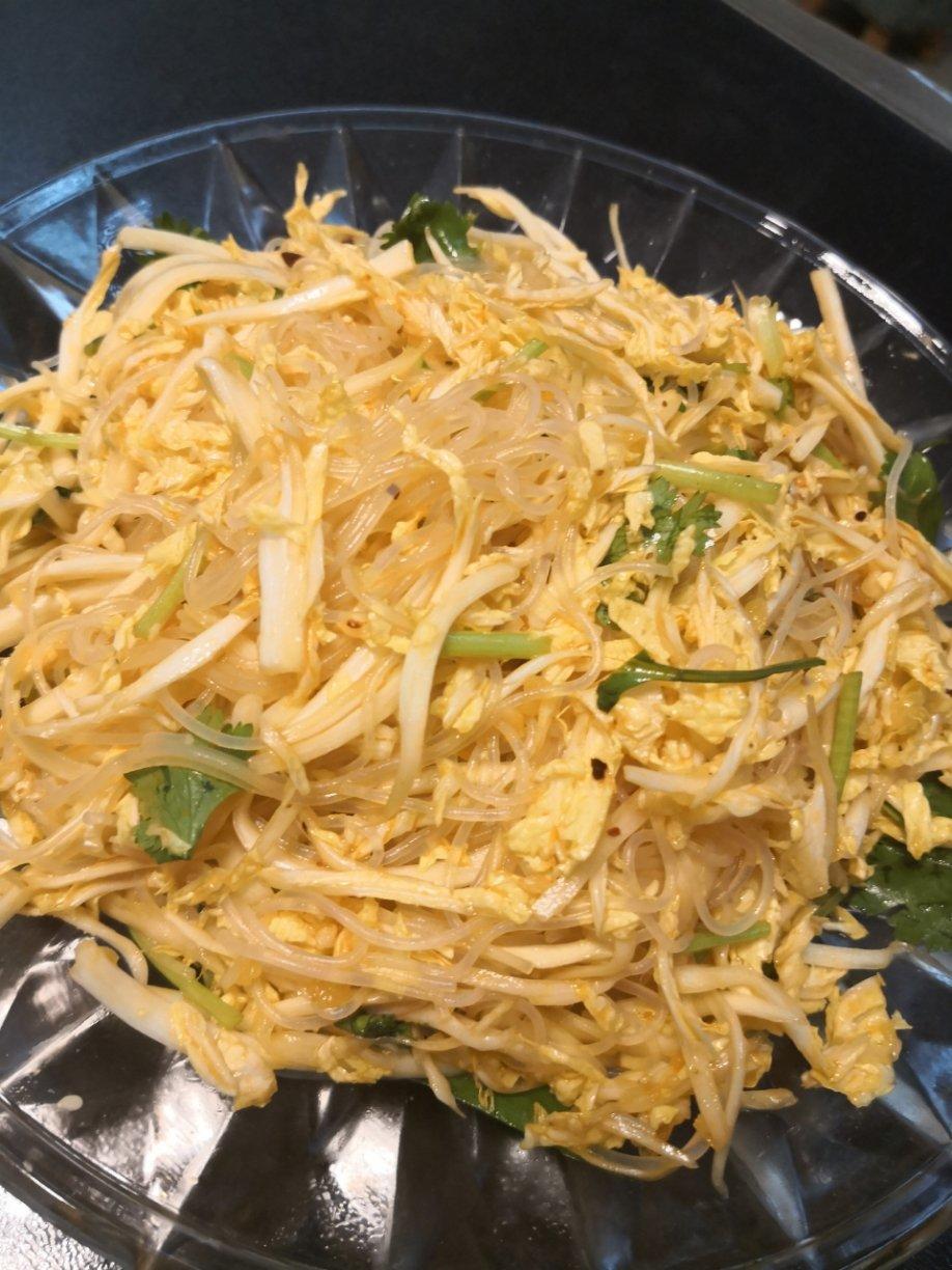 白菜芯拌粉丝～爽口凉菜