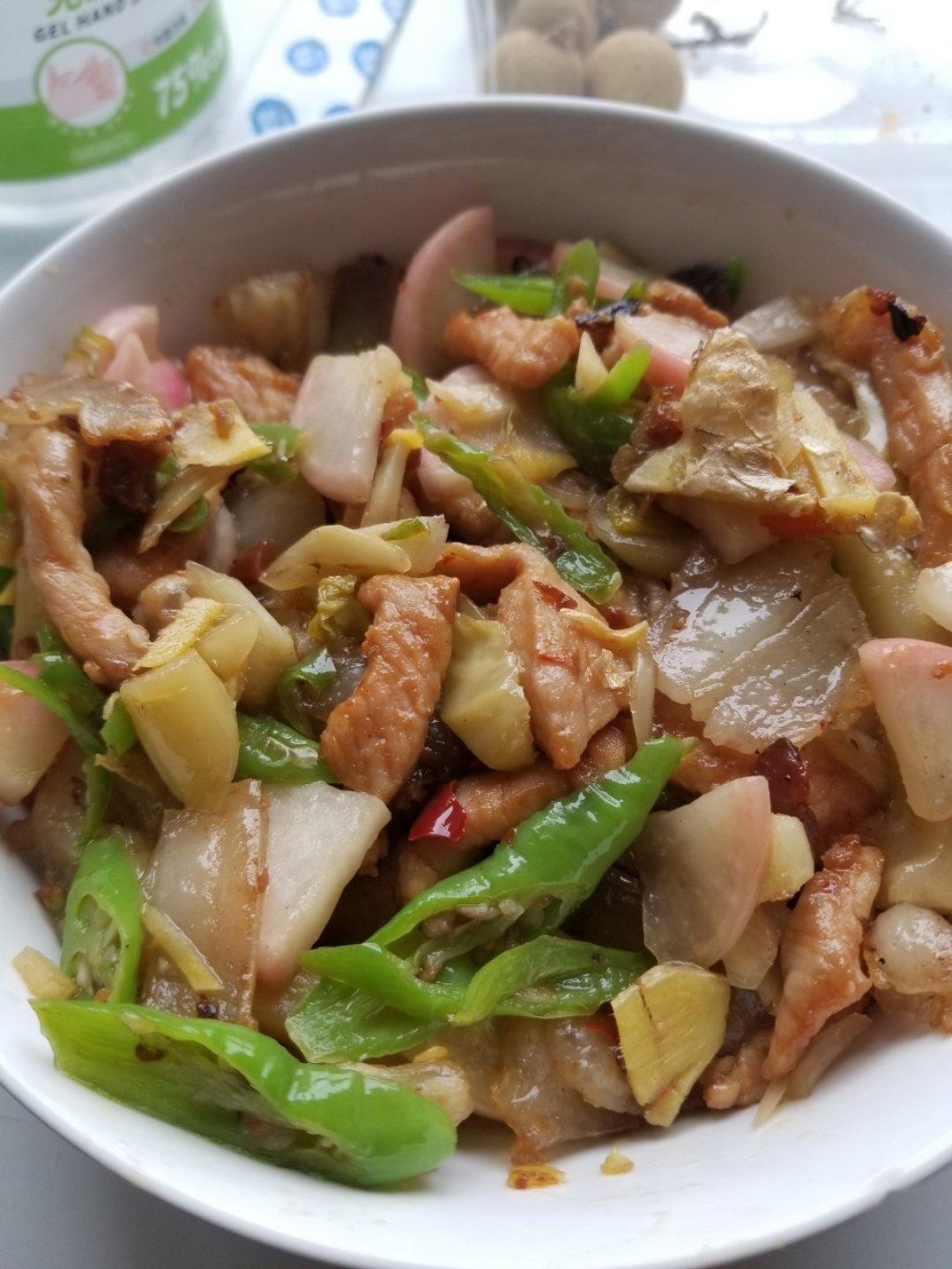 酸萝卜炒肉