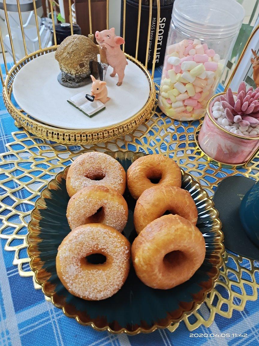 小美甜甜圈
