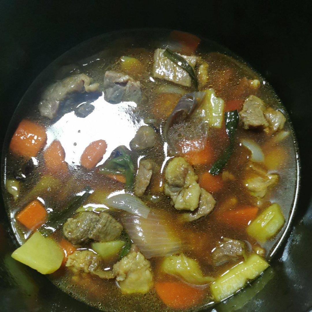 堂妈的土豆炖牛腩