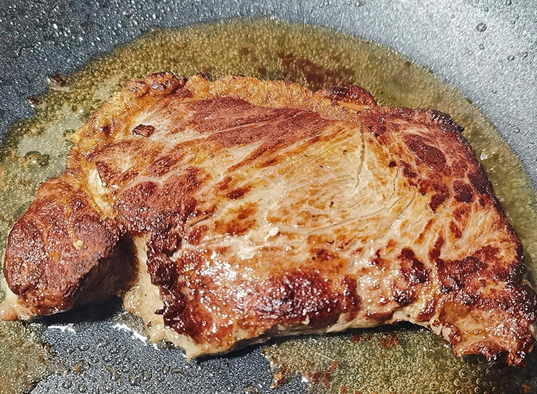 煎牛排