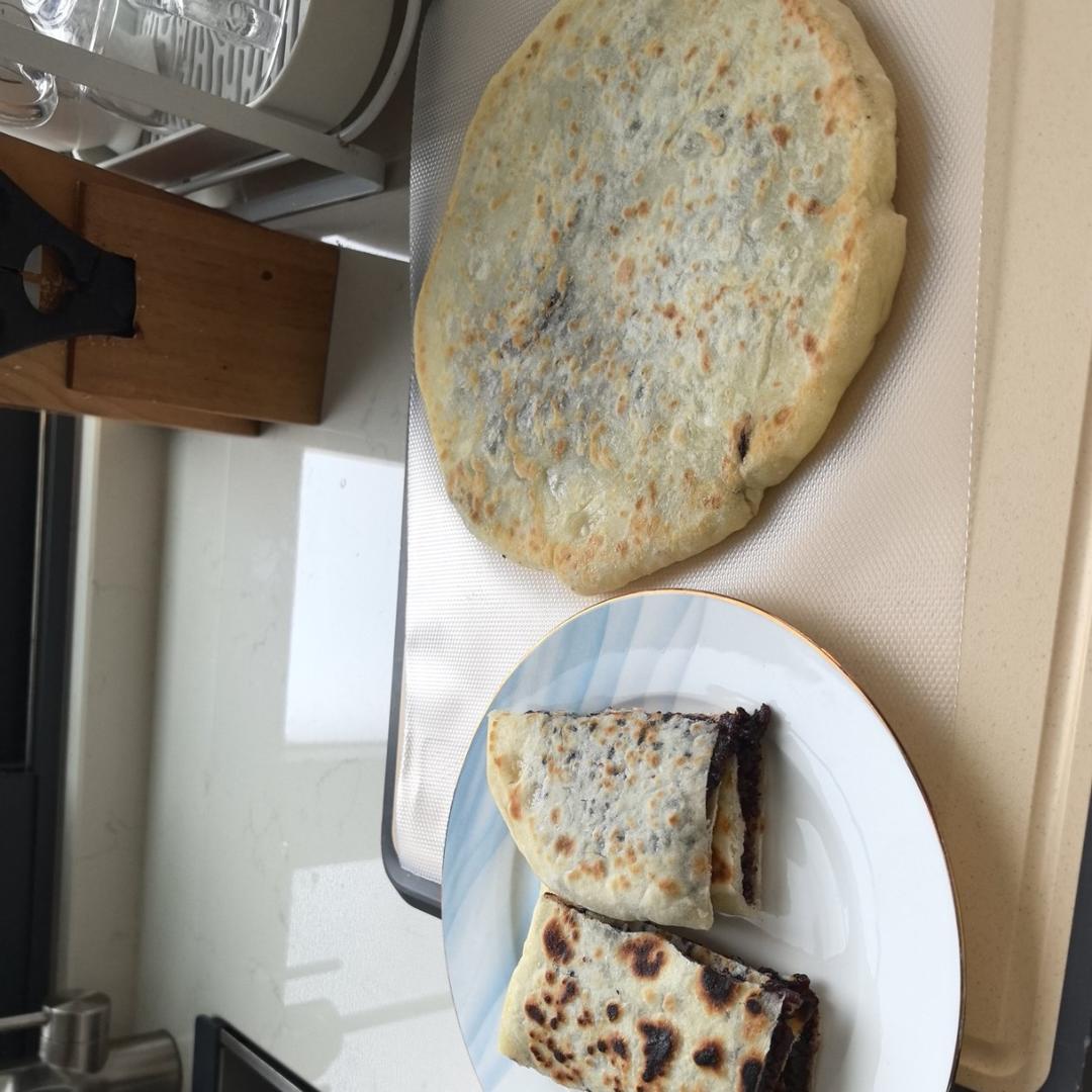 火爆全网的淄博紫米饼
