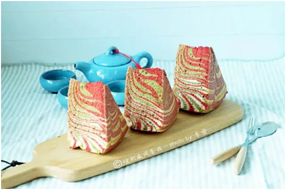 8寸炫彩戚风蛋糕的做法