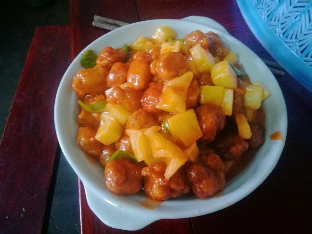 菠萝咕咾肉