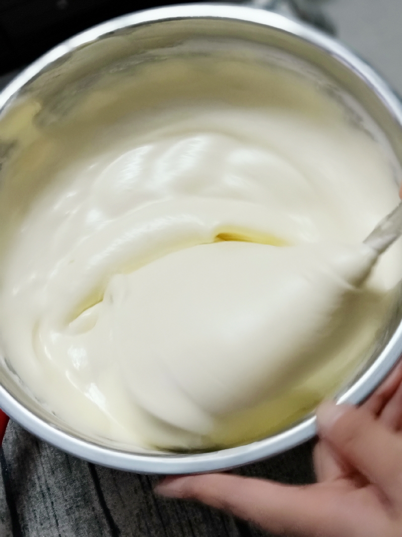 自制淡奶油蛋糕              ♥附：8寸戚风蛋糕方子的做法 步骤7