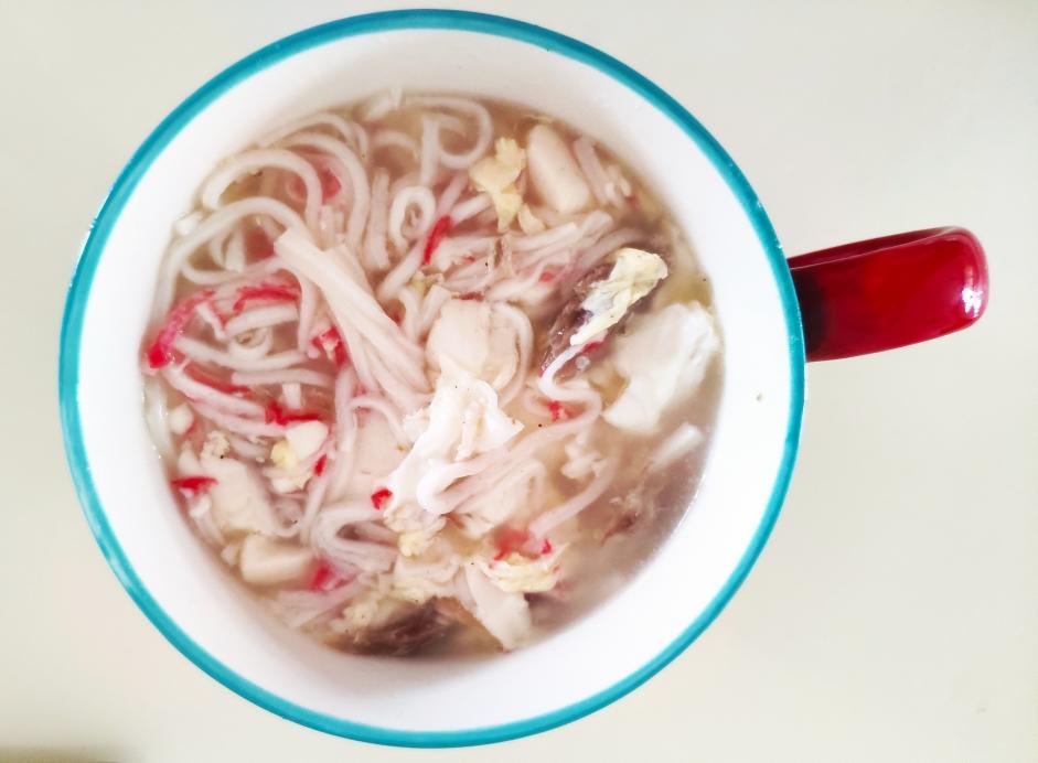 鲜美蟹柳豆腐鸡汤