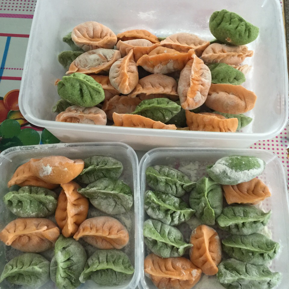 彩色饺子