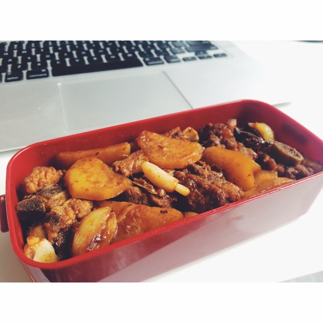 土豆烧排骨