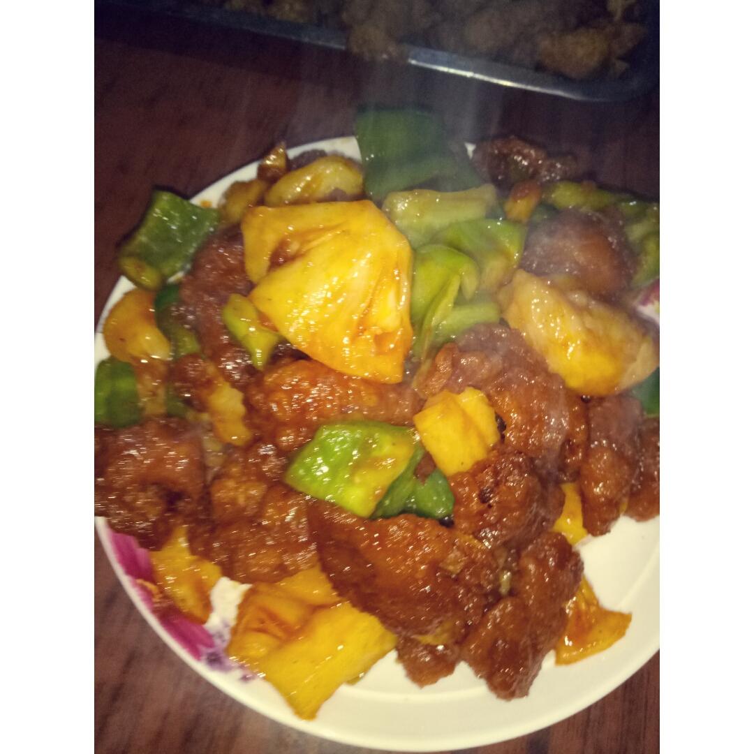 菠萝咕咾肉