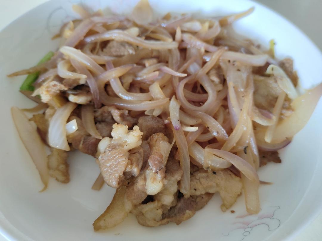 洋葱炒肉（宝宝爱吃）