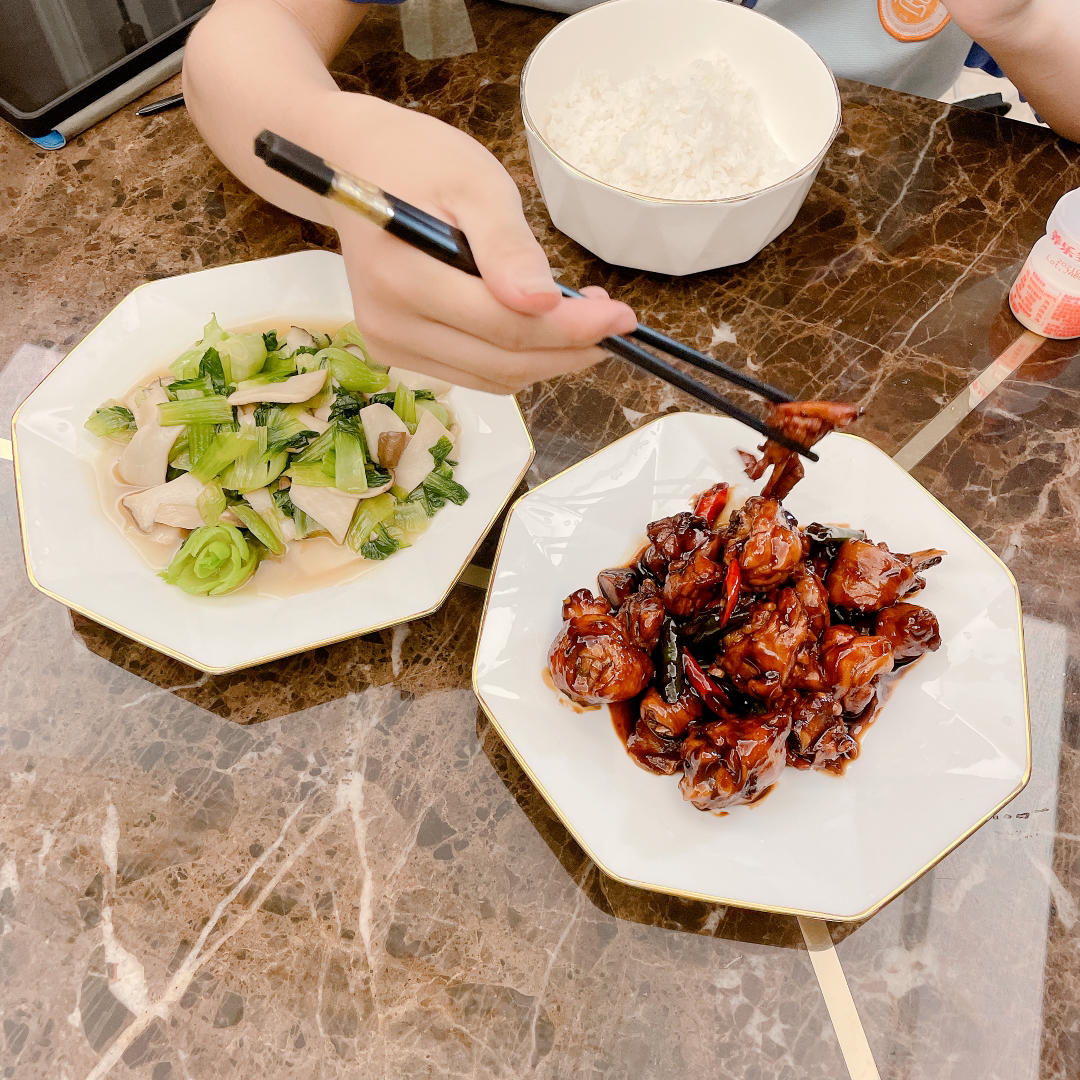 【有了辣鸡】优质蛋白低用油量，咽不下鸡胸肉可以考虑的减脂辣炒鸡