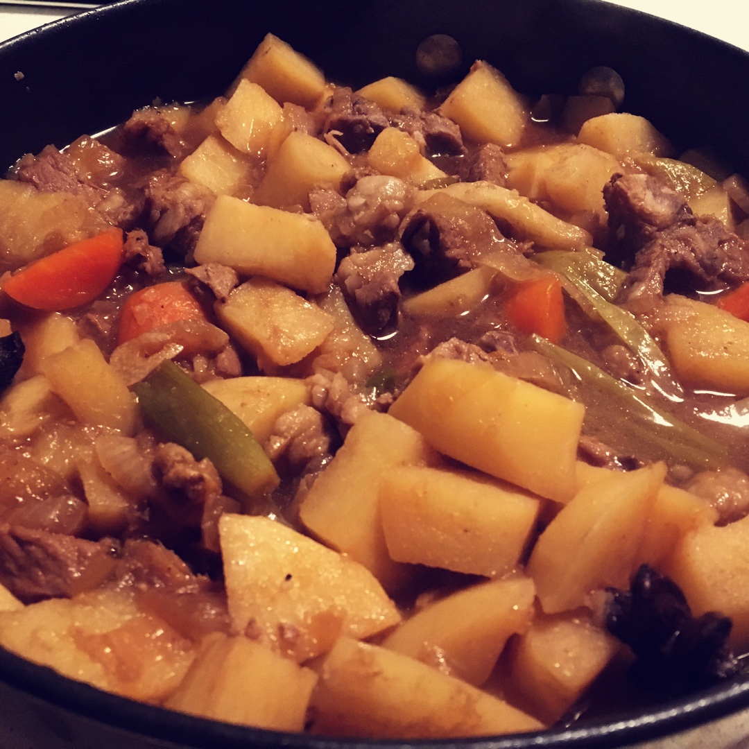 羊肉焖土豆