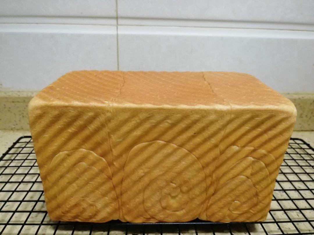 吐司，奶香手撕面包，超级香浓