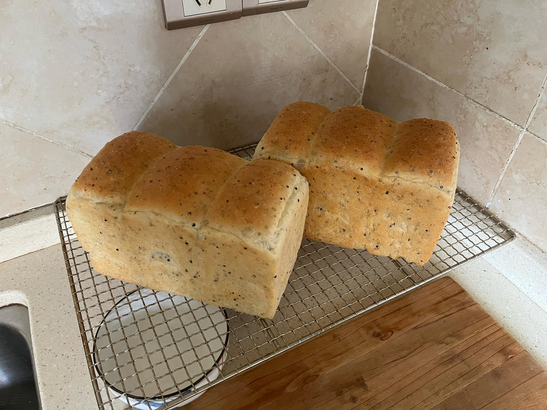 三色藜麦吐司｜最近超爱的一款吐司