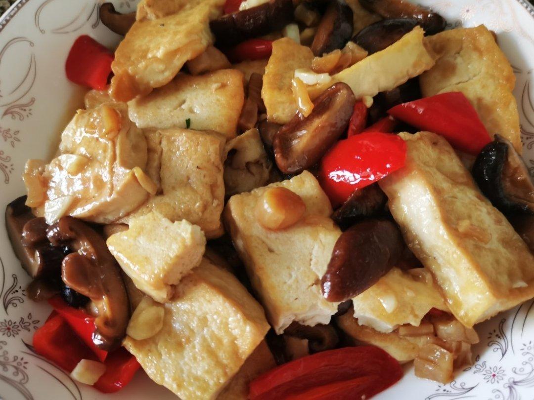 鲜味豆腐煲