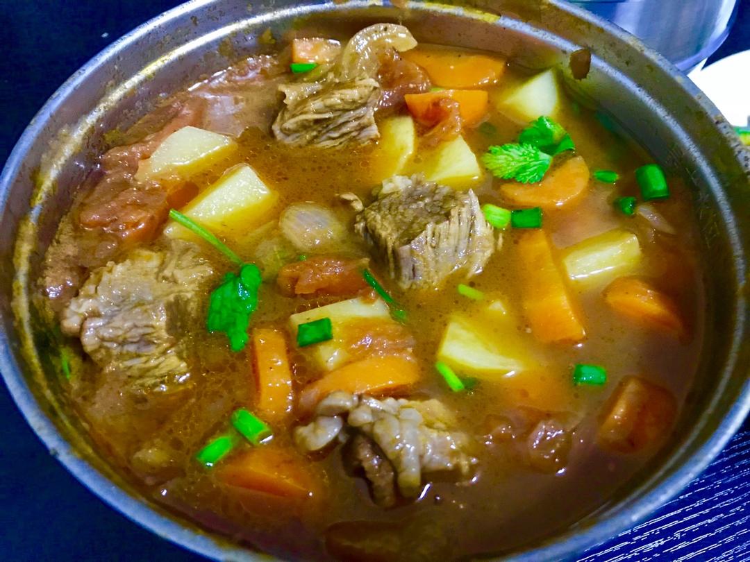 番茄土豆炖牛腩