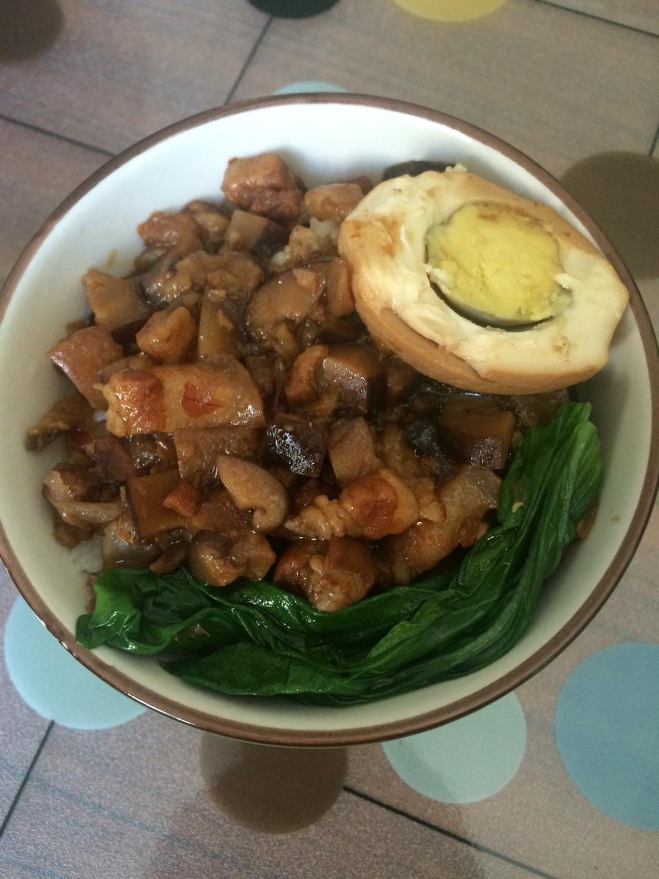 台式卤肉饭