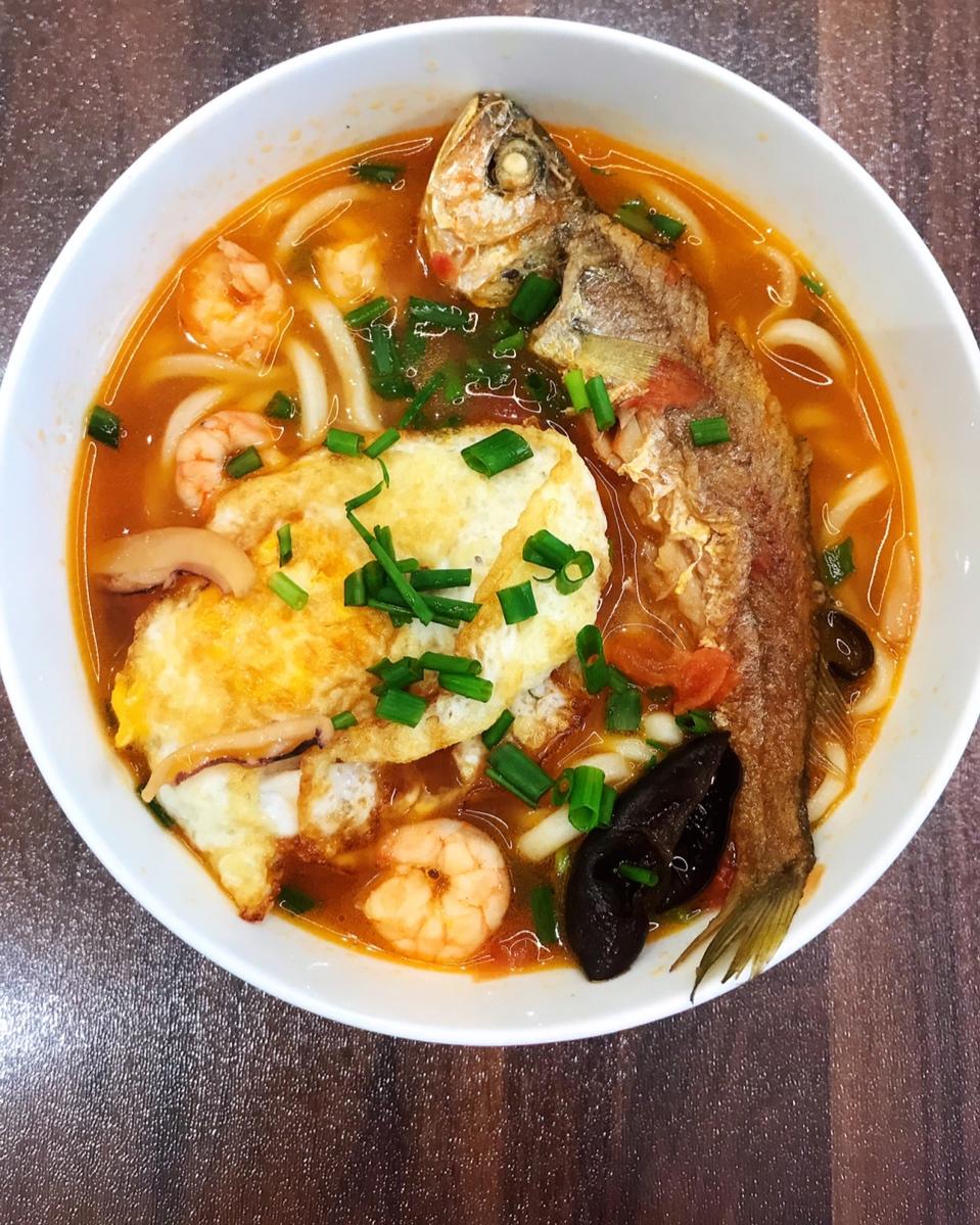 海鲜粆米线