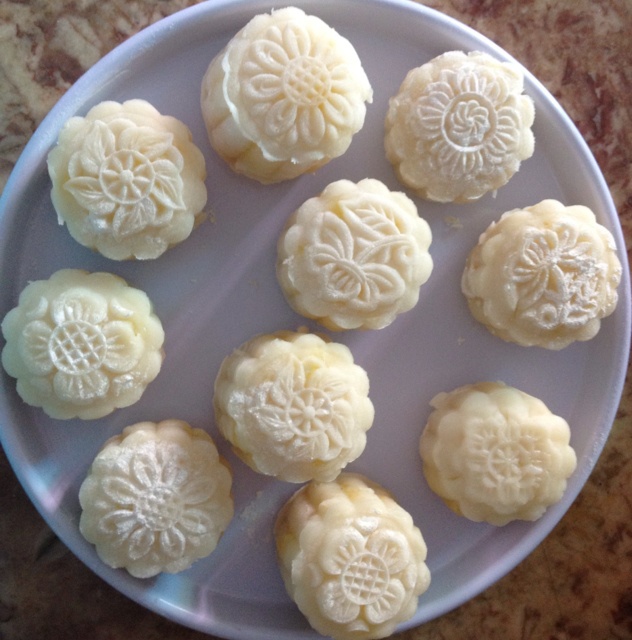 奶黄冰皮月饼