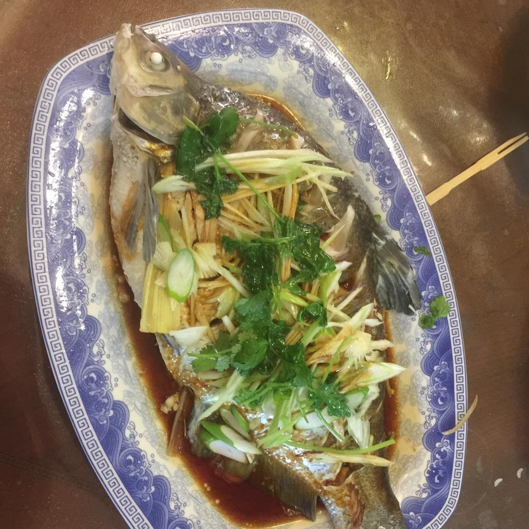 清蒸武昌鱼