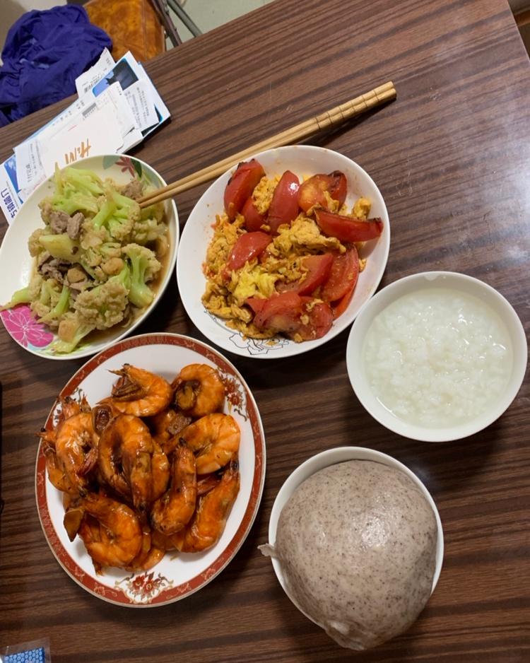 有机花菜炒五花肉