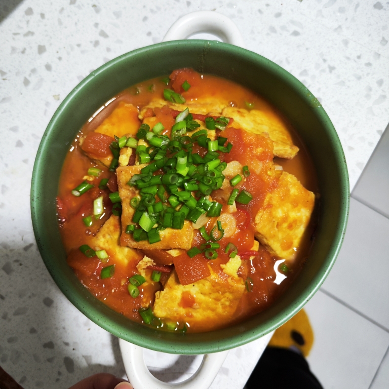 西红柿炖豆腐的做法