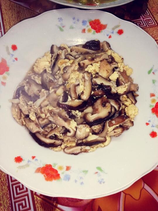 香菇炒蛋