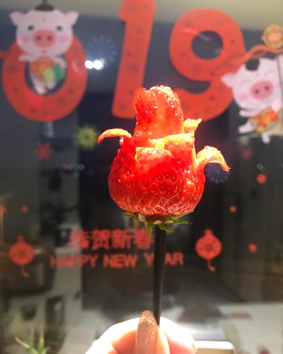 草莓玫瑰花