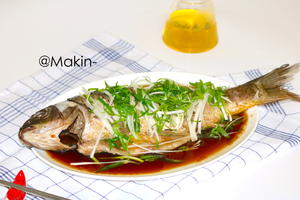 清蒸鱼/适用于各种鱼🐠（年夜饭必备硬菜）@Makin-的做法 步骤10