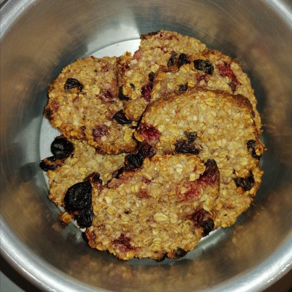 超简单-香蕉燕麦饼干（软软QQ的！）