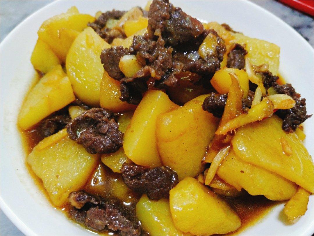 土豆炖牛肉