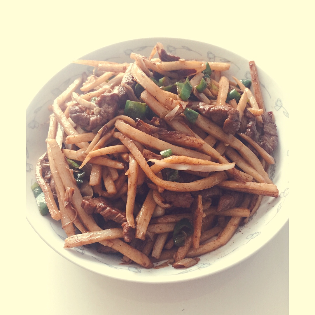 酸笋炒牛肉