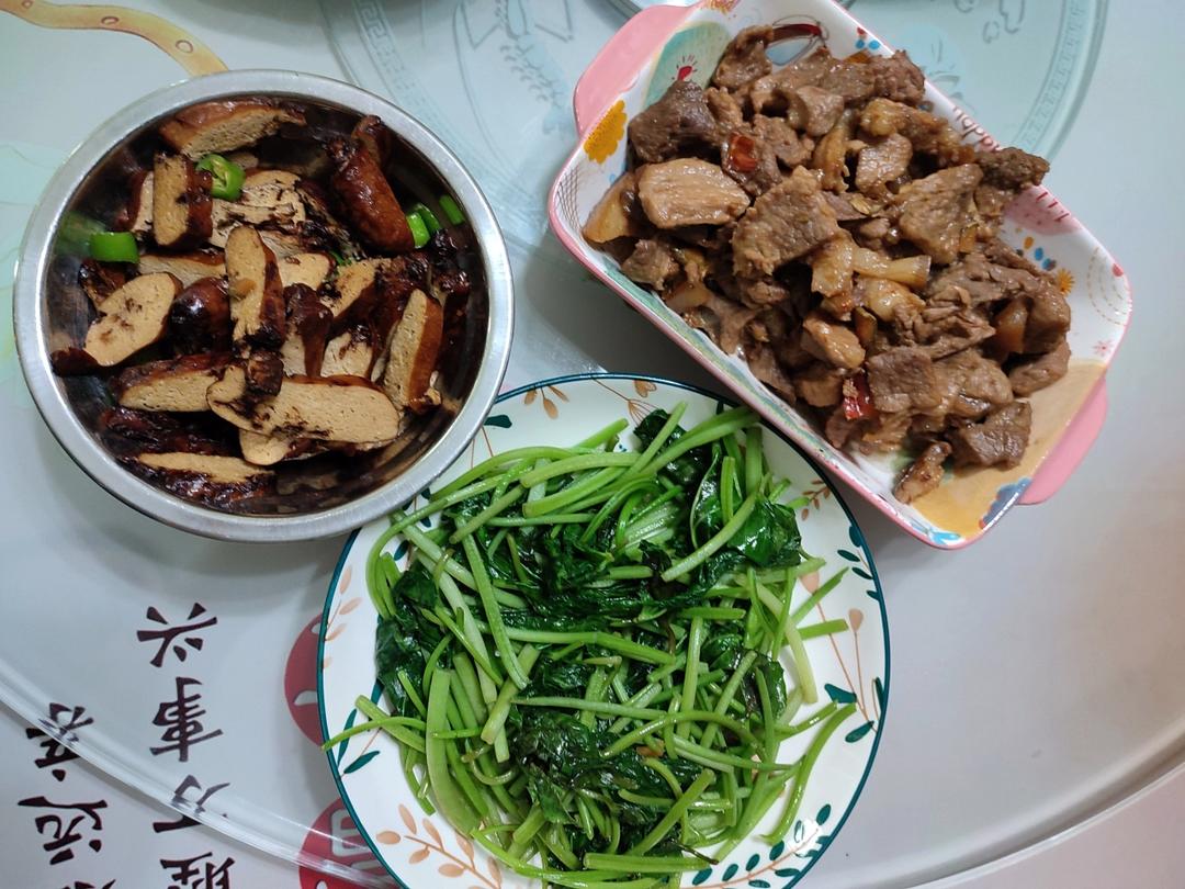 清炒红薯苗