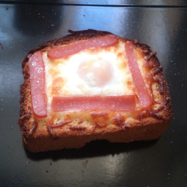 鸡蛋芝士烤吐司